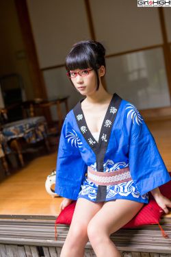 美女画家与狼