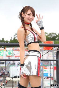 17岁女孩去纹身遭店老板怒斥
